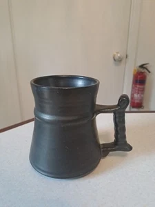Prinknash Keramik schwarz glänzender kleiner Krug/Becher - Bild 1 von 9
