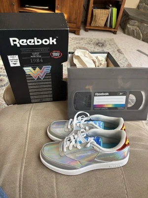 Reebok Girls Junior Club C  85 Iridescent Sneaker Wonder Woman Size 6 - Image 1 of 4