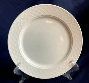 Villeroy & Boch Bellagio"Luncheon / Salad Plate(s) White, Embossed Cross Hatch - Picture 1 of 4