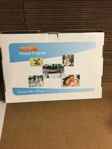 Digital Frame Open Box Demo - Picture 1 of 2