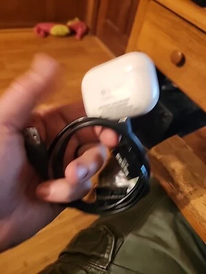 Pom Smart Pods Pro Premium Wireless Ear Pods White Noise Isolation P2G-SP9 - Image 1 of 4