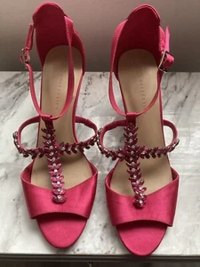 Damenschuhe 6,5 rosa Satin M&S Perlenriemen Absätze Smart Abend neu mit Etikett - Bild 1 von 9