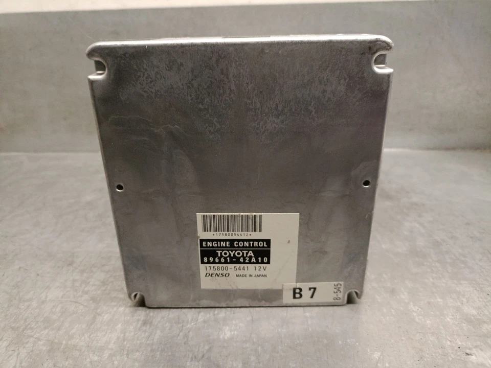 8966142A10 CENTRALINA MOTORE / 1758005441 DENSO / 5359020 PER TOYOTA RAV 4 II _ - Immagine 1 di 4