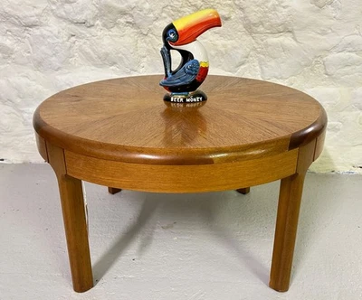 Mid Century Modern Teak Sunburst Round Coffee Table Furniture/Vintage/Retro - Image 1 of 4