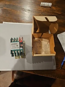 MARTELLO TAGLIERINO TIPO R D40RPA-NO D40RPB.NC SER A2 120V 50/60 Hz RELÈ ALIMENTATO D40 - Foto 1 di 6