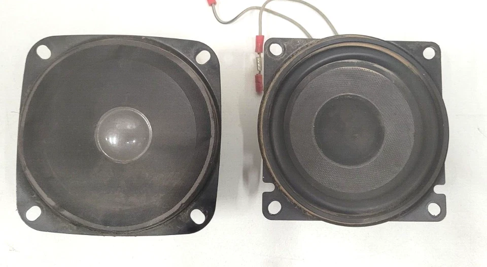 Altavoces delanteros Suzuki Cavalcade GV1400 1986 Clarion/Haes Foto 1 de 4