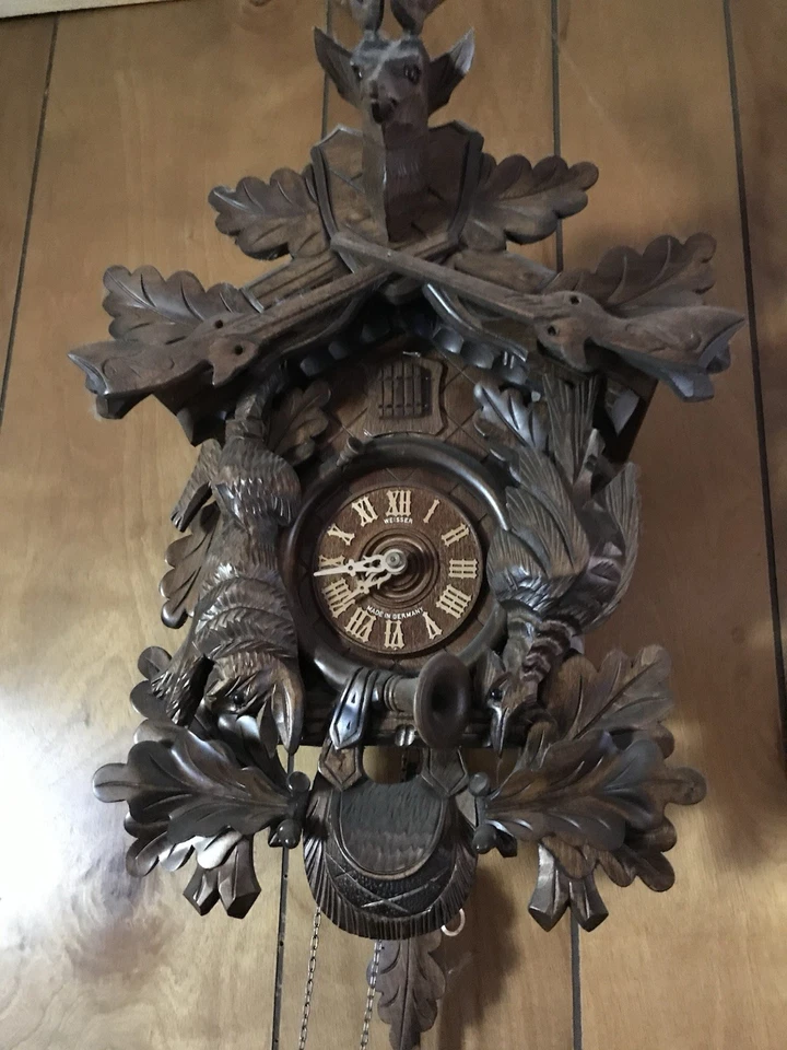 Pair of 2 Large VTG Cast Iron Cuckoo Clock Pine Cone Weights 7" 1126 1120 Gram - Image 1 of 4