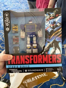 Transformers Studio Series 86 The Movie SS86 Leader Class Soundwave “In Hand” - Picture 1 of 2