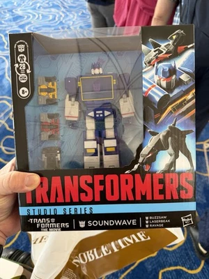 Transformers Studio Series 86 The Movie SS86 Leader Class Soundwave “In Hand” - Image 1 of 2