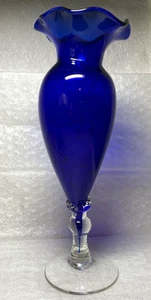 Vaso piedistallo blu cobalto soffiato a mano vintage e raro, insolito base applicata - Foto 1 di 8