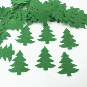 500X Green Christmas tree Die Cut Felt Appliques Cardmaking decoration 33mm - Picture 1 of 2