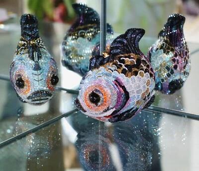 BOLSO BOLSO CLUTCH JUDITH LEIBER SWAROVSKI CRISTAL AZUL PEZ KOI MULTI MINAUDIERE Foto 1 de 4