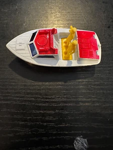 Vintage Matchbox Superfast Police Launch Red and White Boat with Yellow Men ~ 19 - Picture 1 of 5