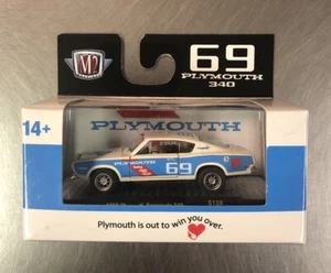 M2 MACHINES 1969 PLYMOUTH BARRACUDA 340 S128 WHITE & BLUE O’REILLYS  EXCLUSIVE - Picture 1 of 6