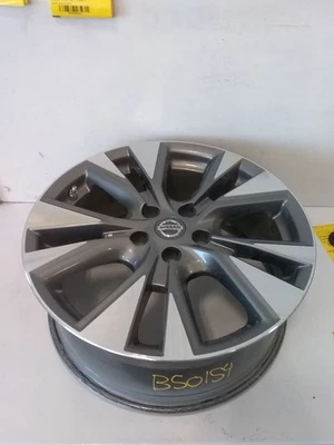 Llanta Nissan Murano 2015-2018 18x7-1/2 aleación mecanizada y bolsillos pintados Foto 1 de 4