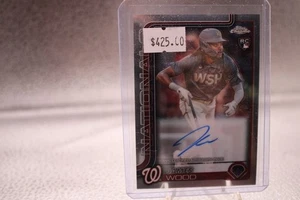 2025 Topps Cromo Béisbol James Wood Base RC Automático NACIONALES EN TARJETA AUTOMÁTICO   - Imagen 1 de 2