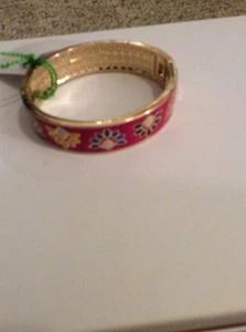 Vera Bradley Medium Bangle Bracelet, One Bracelet, Pink, Gold Tone With Rio $38 - Picture 1 of 3
