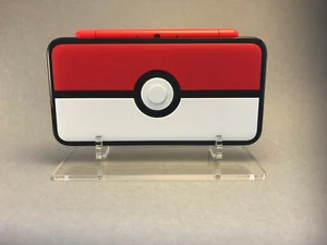Soporte, Display Stand para Nintendo New 2DS XL - Imagen 1 de 2