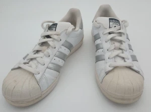 Adidas Superstar Men's 8 Low Top Sneakers Silver & White - Picture 1 of 5