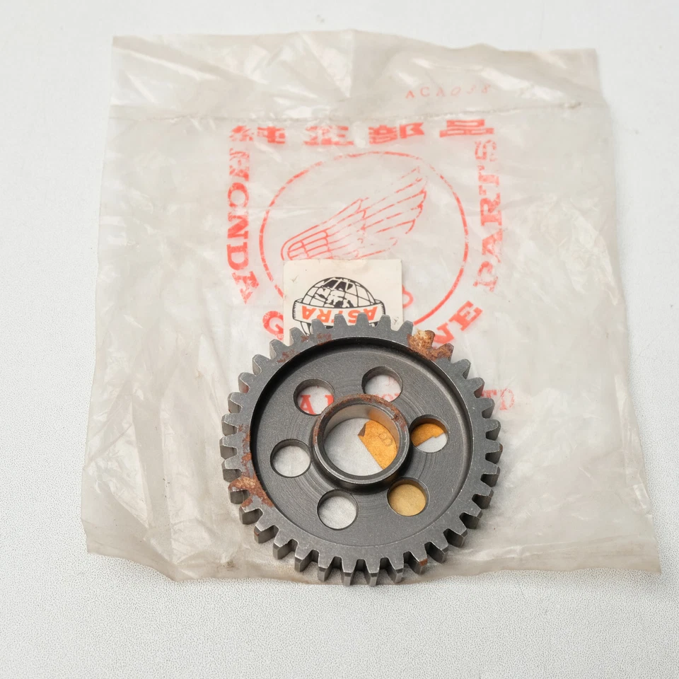 For Honda C100 CA100 C102 CA102 C105 T CA105T Low Transmission Gear 35T Genuine - Image 1 of 4