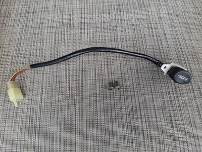 2005 Yamaha Royal Star Venture. Used OEM cruise control switch, tested. - Image 1 of 4