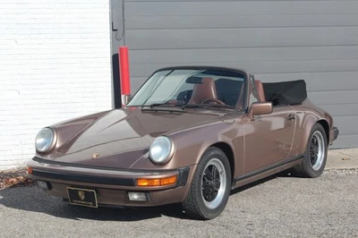 Porsche 911 Carrera 1987 Foto 1 de 4