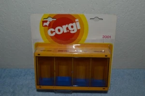 Corgi Junior #2001 - Multi Garage - Mint Carded Condition - Picture 1 of 10
