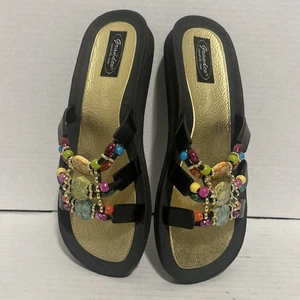 Sandalias de verano Grandco Slide con cuentas impermeables suela moldeada marrón para mujer talla 10” - Imagen 1 de 3