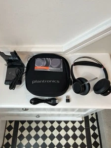 Poly Plantronics Voyager B-825 Bluetooth Headset with Charging Stand and Dongle - Photo 1/5