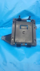 2004-2007 CHEVY COLORADO CANYON ECU ENGINE MODULE MOUNTING BRACKET OEM 15200881 - Picture 1 of 5