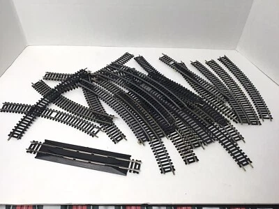 Atlas 18R Snap Track And Life Like Curved Rerailer Mixed Lot Of 25 - Image 1 of 4