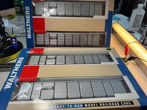 🚂 HO -WALTHERS- NORFOLK-SO 89' Tri Level Auto Carrier 2-Pack -2 SETS- NEW⚡H3472 - Picture 1 of 7