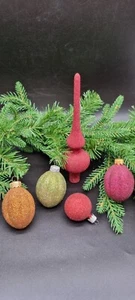 Vintage Set of 4 Sparkly Baubles And Topper Christmas Decorations Plastic - Picture 1 of 11