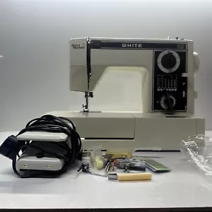 Weiße 1099 Präzisions Zick Zack Nähmaschine funktioniert mit Koffer & mehr Jeansmaschine - Bild 1 von 3
