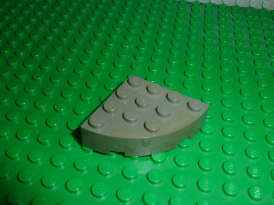 LEGO Star wars OldDkGray Brick 4 x 4 Corner Round 2577 / Set 10019 4709  - Photo 1/1