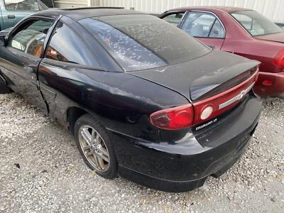 Used Front Right Door Glass Front fits: 2003 Chevrolet Cavalier Cpe Front Right - Image 1 of 4