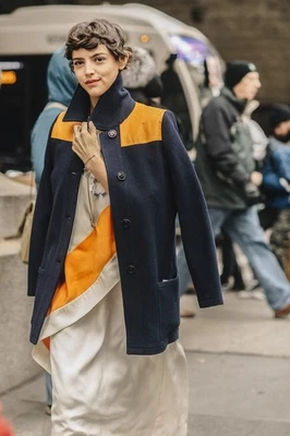 *Abrigo Tory Burch para mujer talla pequeña mezcla de lana azul naranja bloques de color *defecto* Foto 1 de 4