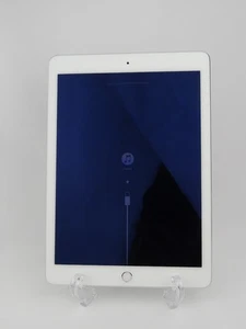 Apple iPad Air 2nd Gen 9.7" A1566 64GB Wi-Fi - Space Gray READ  - Picture 1 of 12