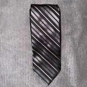 CORBATA VINTAGE VALENTINO 100% SEDA HECHA EN ITALIA Negra Gris Rosa Rayas - Imagen 1 de 5