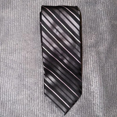 CORBATA VINTAGE VALENTINO 100% SEDA HECHA EN ITALIA Negra Gris Rosa Rayas Foto 1 de 4