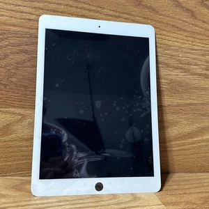 iPad 5th Gen LCD Touch Screen Digitizer White - Picture 1 of 7