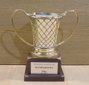 OLYMPIAKOS PIRAEUS Β.C. FIBA EUROLEAGUE CHAMPION 1997 OFFICIAL TROPHY No 2901 - Picture 1 of 15