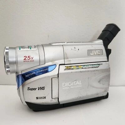JVC GR-SXM37  1000x Digital Zoom VHS Camcorder with 25x Optical Zoom No Battery - Image 1 of 4