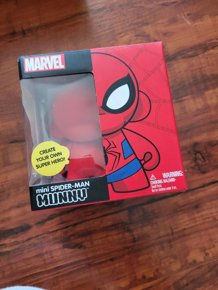 2013 KIDROBOT MARVEL 4" MINI MUNNY SPIDER MAN DIY VINYL FIGURE NEW - Image 1 of 2