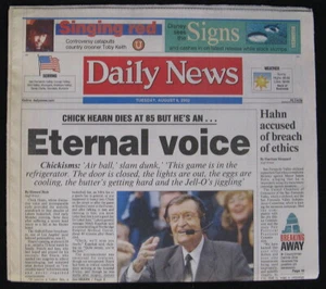 Los Angeles Daily News 6 de agosto de 2002 DEATH OF CHICK HEARN PAPEL COMPLETO - Imagen 1 de 2