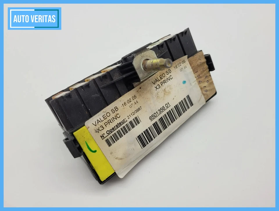 Original Peugeot/Citroen 307/C4/5/8/Jumpy fuse 9636079380 - Image 1 of 4