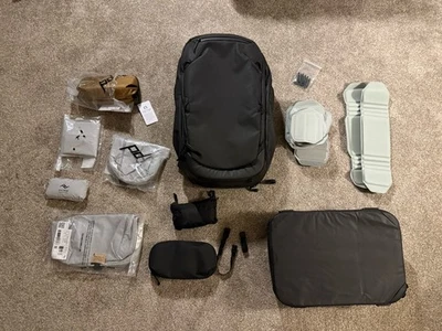 Peak Design Travel 45L - Black - LOT with Extras - Image 1 of 4