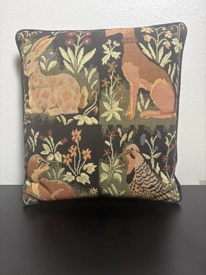 Tapiz de madera vintage Robert Allen para animales almohada conejo perro pájaro nutria 12" Foto 1 de 2