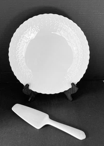 MIKASA B2050 WHITE SILK Bone China Cake Plate & Server MINT - Picture 1 of 7