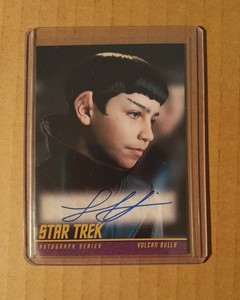 Trading Autograph Card~ STAR TREK ~2017 ~Lorenzo James Henrie ~Vulcan Bully